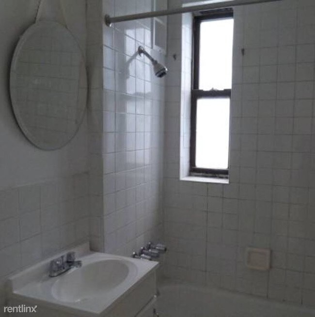 Foto del edificio - 2 br, 1 bath Apartment - 3072 30th St