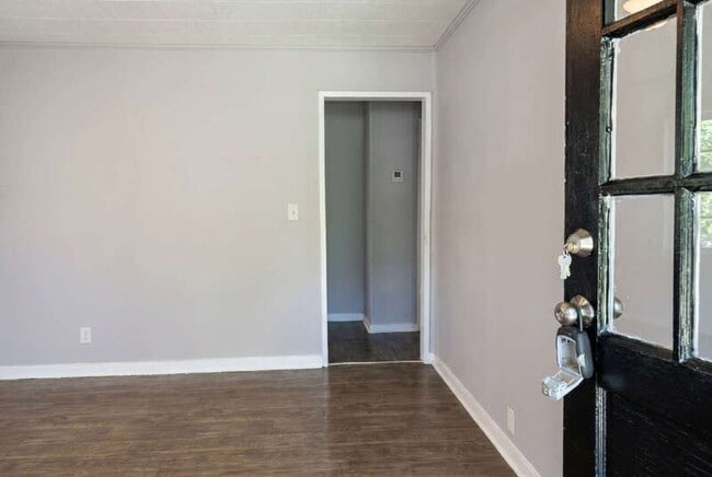 Building Photo - 431 Bussey Ave