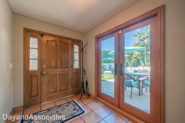 Foto del edificio - 4 br, 3 bath House - 28024 Lomo Drive