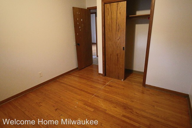 Foto del edificio - 4930 N 107th St