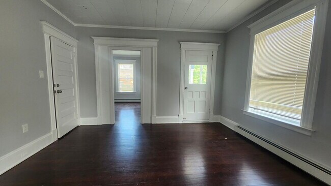 Building Photo - 177 Sisson Ave