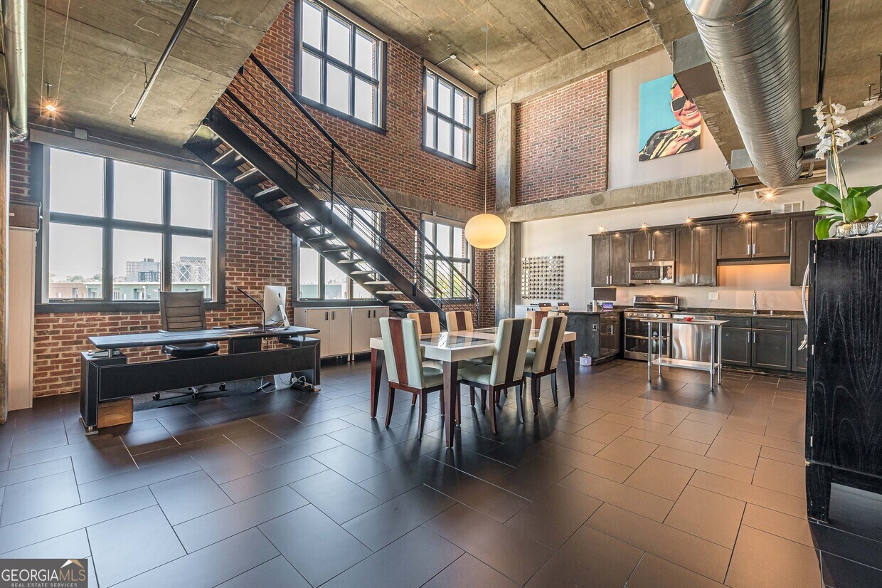 Foto principal - 640 Glen Iris Dr NE