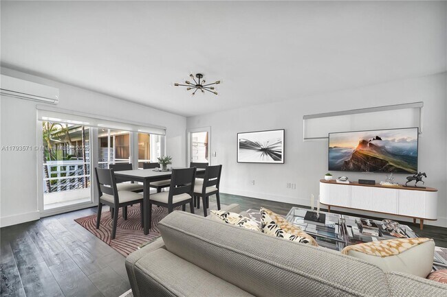 Foto del edificio - 9200 E Bay Harbor Dr
