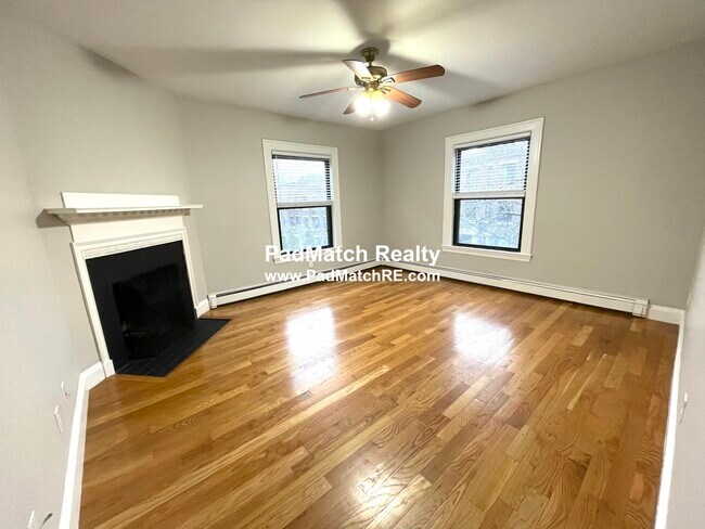 Foto del edificio - 14 Stearns Rd