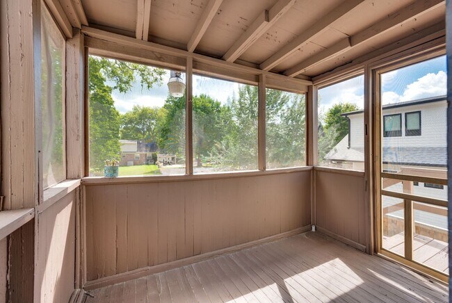 Foto del edificio - 1501 Clayton Ave