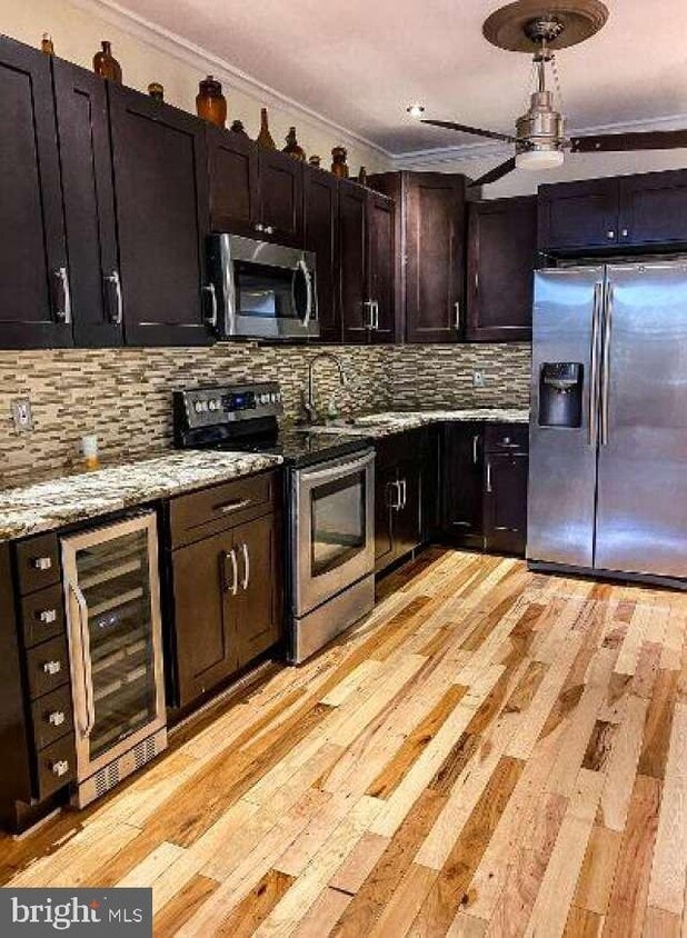 Photo - 2246 N Woodstock