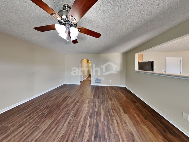 Building Photo - 8588 Greylag Ct