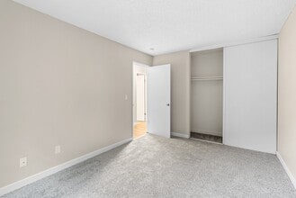 Interior Photo - Cascade Vista