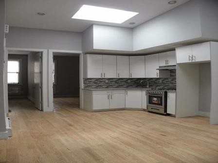 Foto principal - 1241 Decatur St
