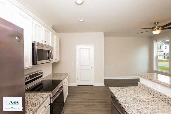 Foto del edificio - 417 Blue Robin Ln