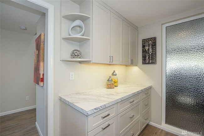 Kitchen - 6818 137th Ave NE WA