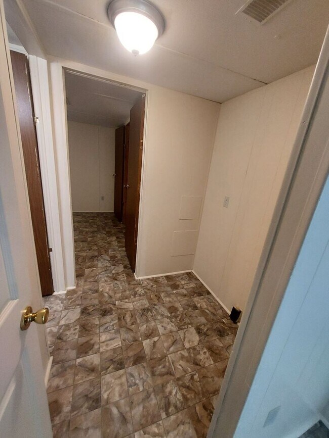 Foto del edificio - 1275 Mt Holly Rd