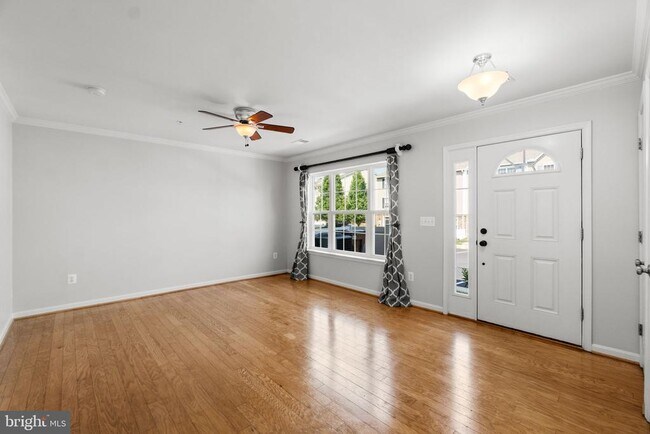 Foto del edificio - 6478 Cornwall Dr