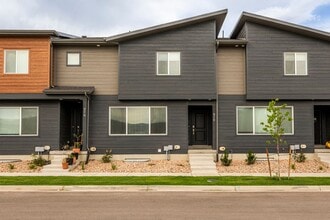 Building Photo - 970 2080 S