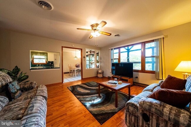 Building Photo - 1238 Hillcreek Rd