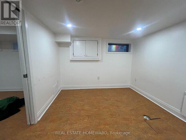 Building Photo - 15 Richard Ave