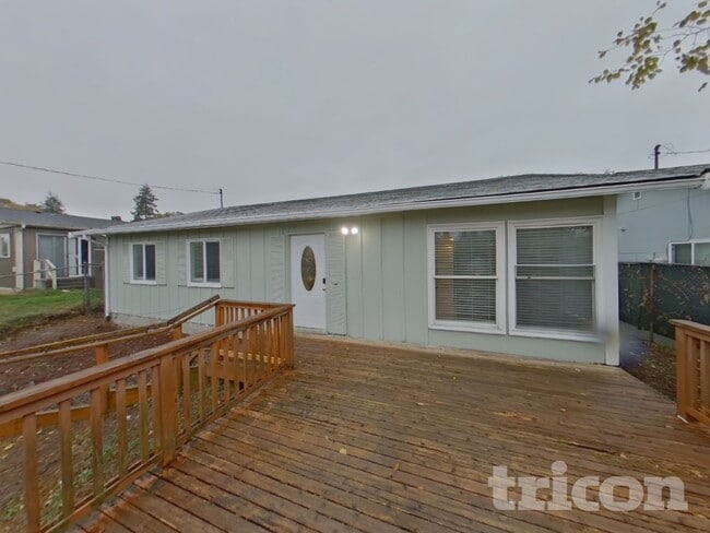 Foto del edificio - 4121 21st Ave SW