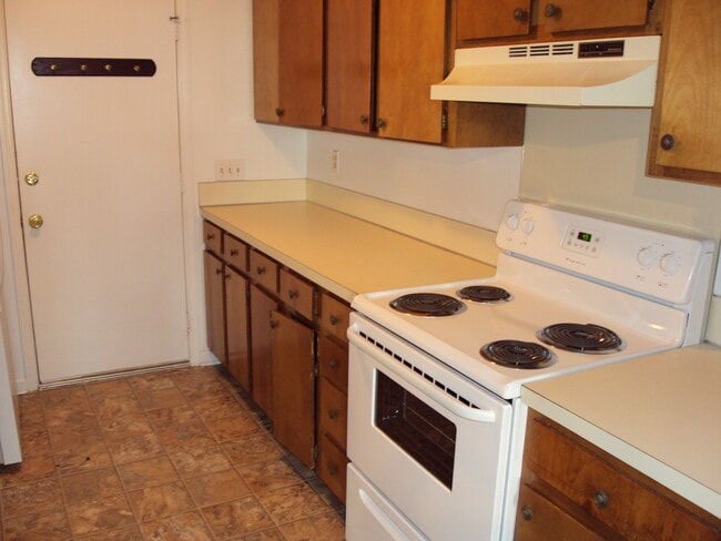 Building Photo - 132 Alston Cir