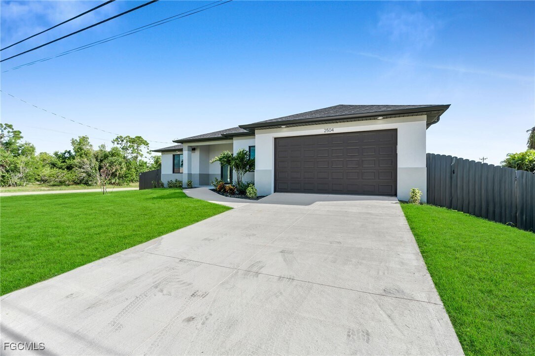 Foto principal - 2504 SW 32nd St