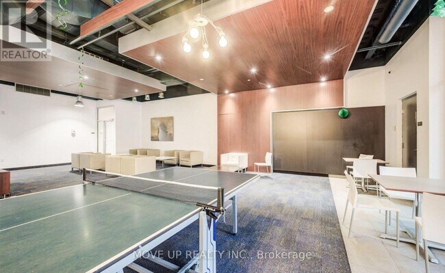 Photo du bâtiment - 3 Navy Wharf Ct