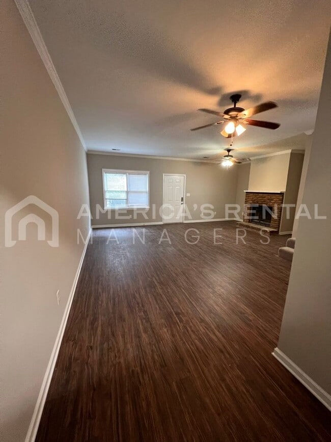 Building Photo - Townhome For Rent In Pelham!!! COMING SOON!