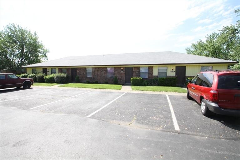 Primary Photo - 8318-8324 Woodgrove Ct