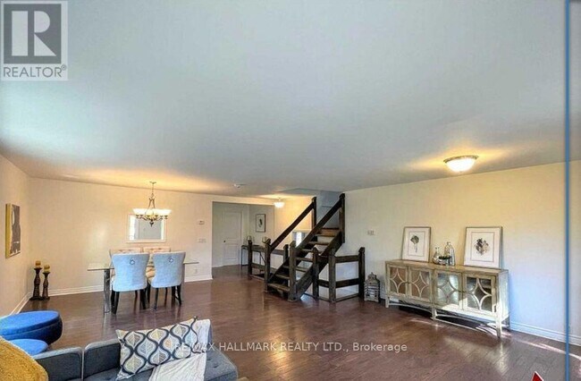 Building Photo - 30 Rosehill Dr