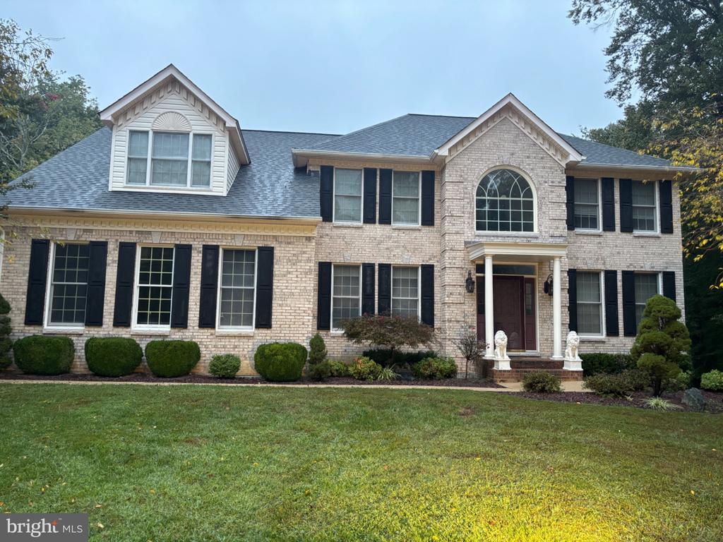 Foto principal - 9238 Crescent Ln