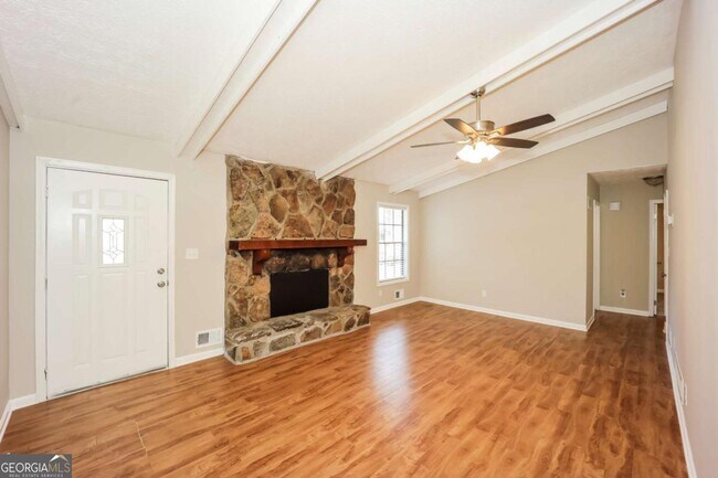 Foto del edificio - 6832 Cedar Dr