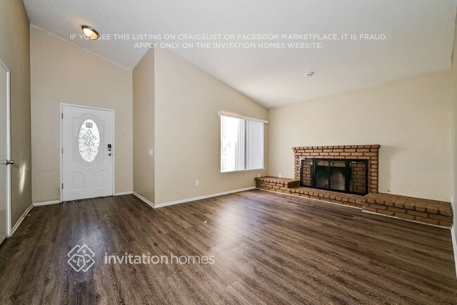 Foto del edificio - 20827 Calwood St