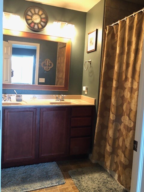 Bath #1 - 4941 Cardigan Ln