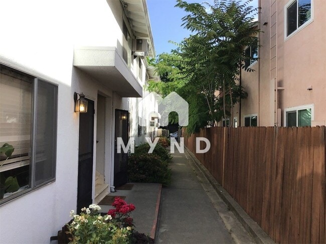 Foto del edificio - 2516 I St Apt 7