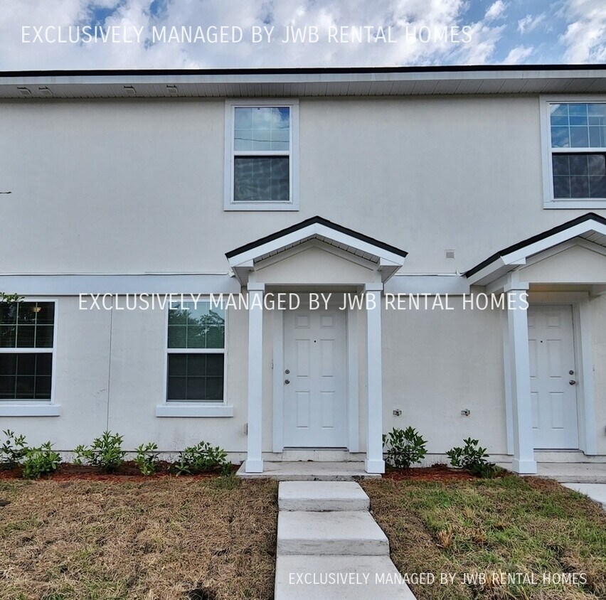 8496 McGirts Village Ln, Jacksonville, FL 32210 Townhome Rentals in