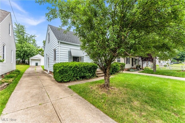 Building Photo - 2506 Brookdale Ave