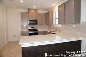 Foto del edificio - 4809 Park Gln