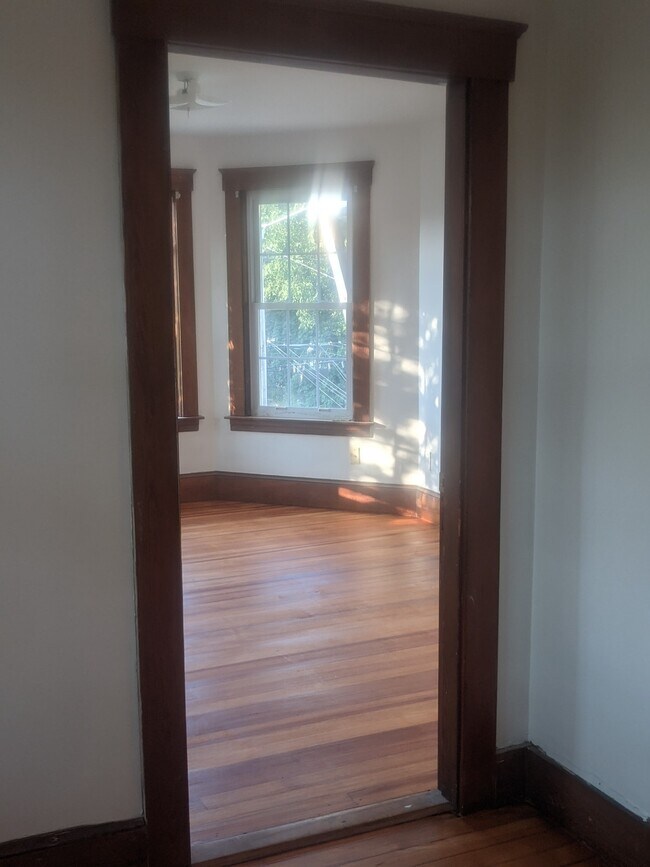 Foto del edificio - 47 Simonds Street, Unit 3