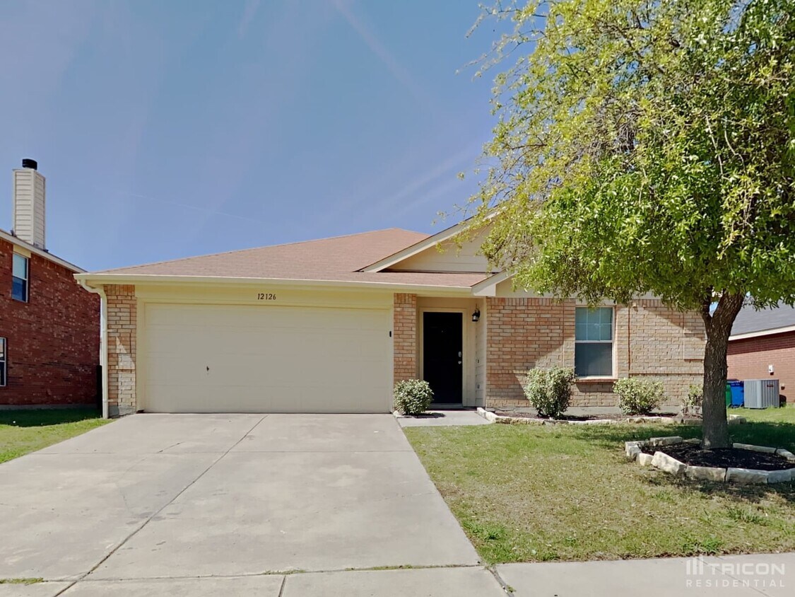 Foto principal - 12126 Shine Ave