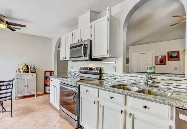 Foto del edificio - 3222 Heather Grove Ct