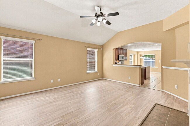 Foto del edificio - 5923 Deleon Trail Dr
