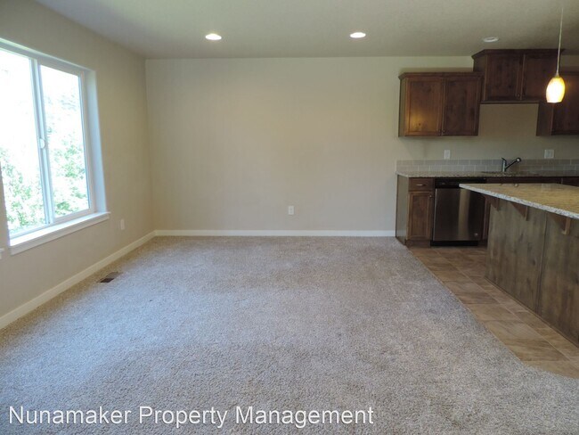 Building Photo - 3 br, 2.5 bath House - 1252 Windsong Dr