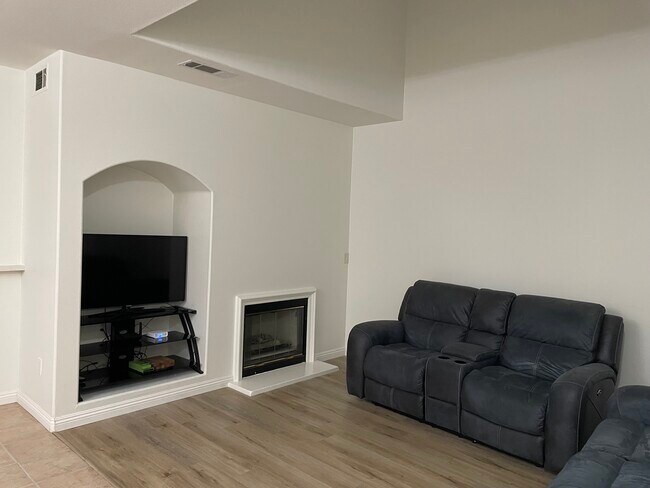 Foto del edificio - 412 Timberwood