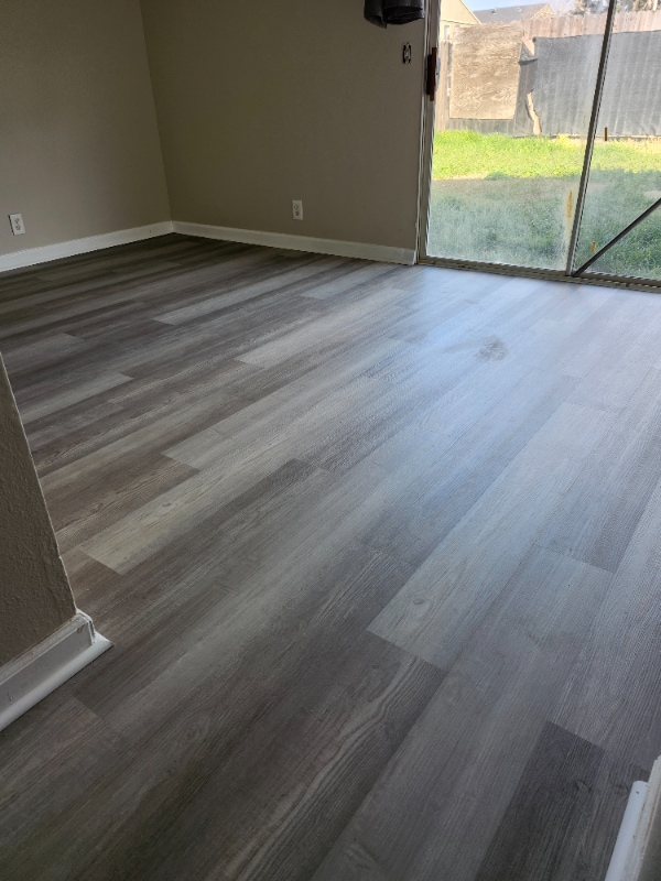 Foto del edificio - 706 Preferred Ln