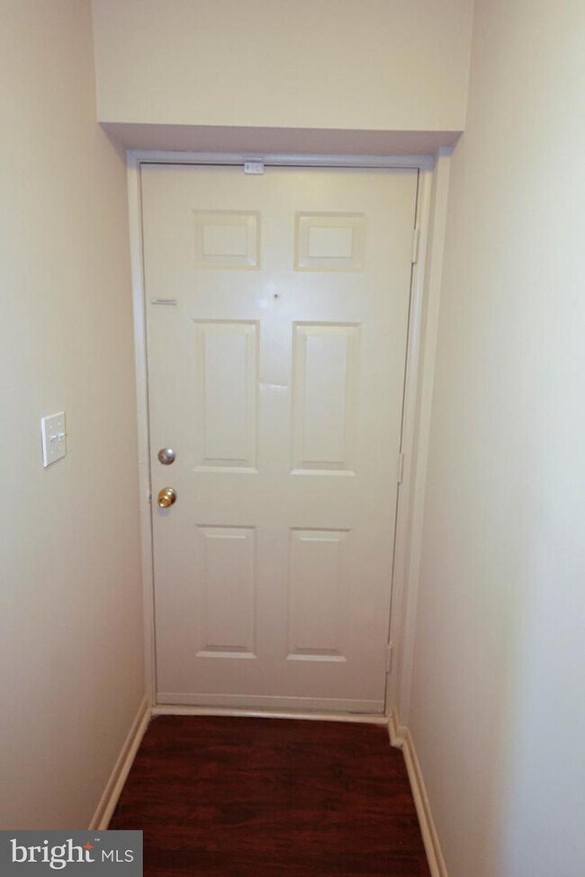 Foto del edificio - 805 College Ln