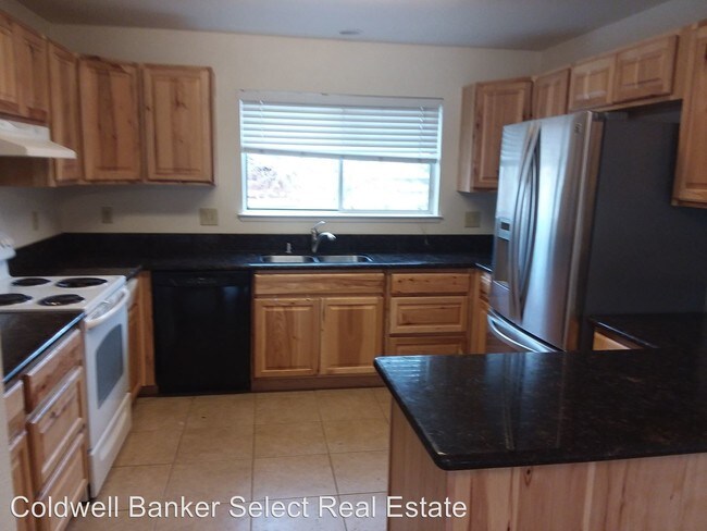 Building Photo - 100 Silverstone Pl