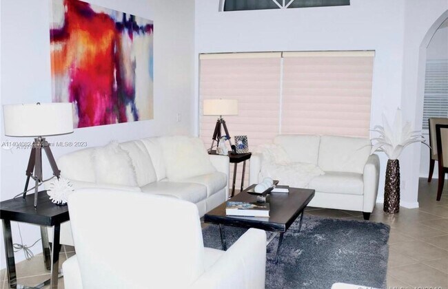 Foto del edificio - 3341 Overlook Rd