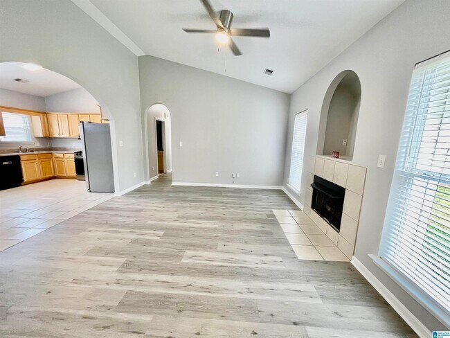 Foto del edificio - 5241 Cottage Cir