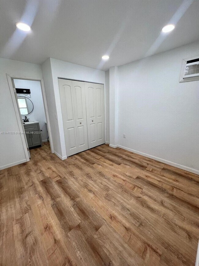 Building Photo - 25401 SW 194th Ave