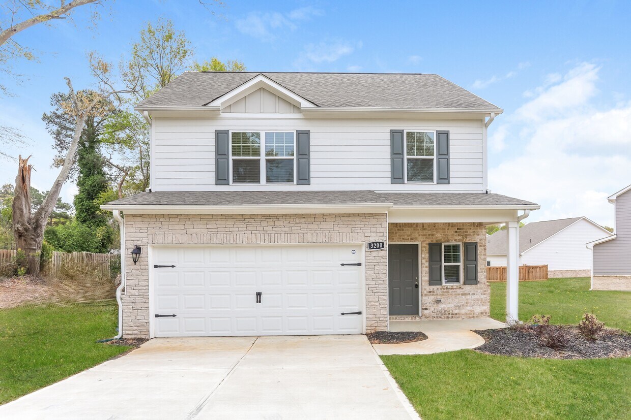 Primary Photo - 3273 Bridgewood Dr