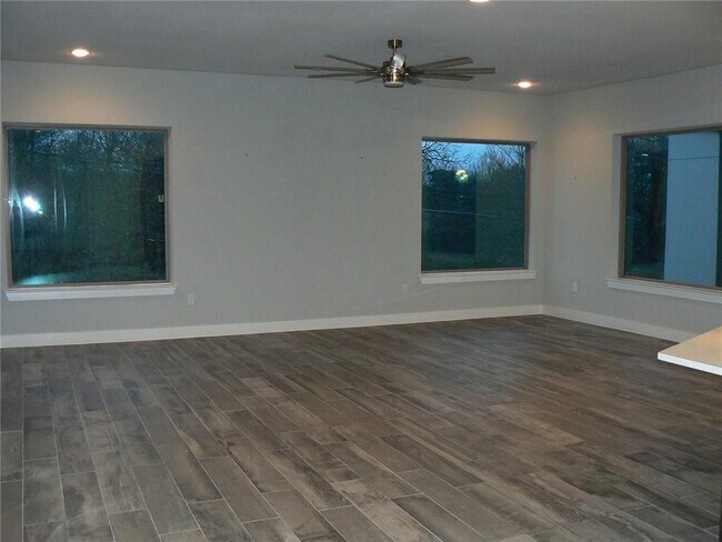 Building Photo - 1417 Kramer Ln