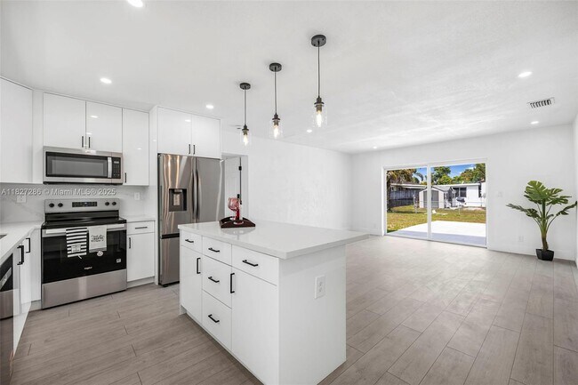 Foto del edificio - 6335 Southgate Blvd